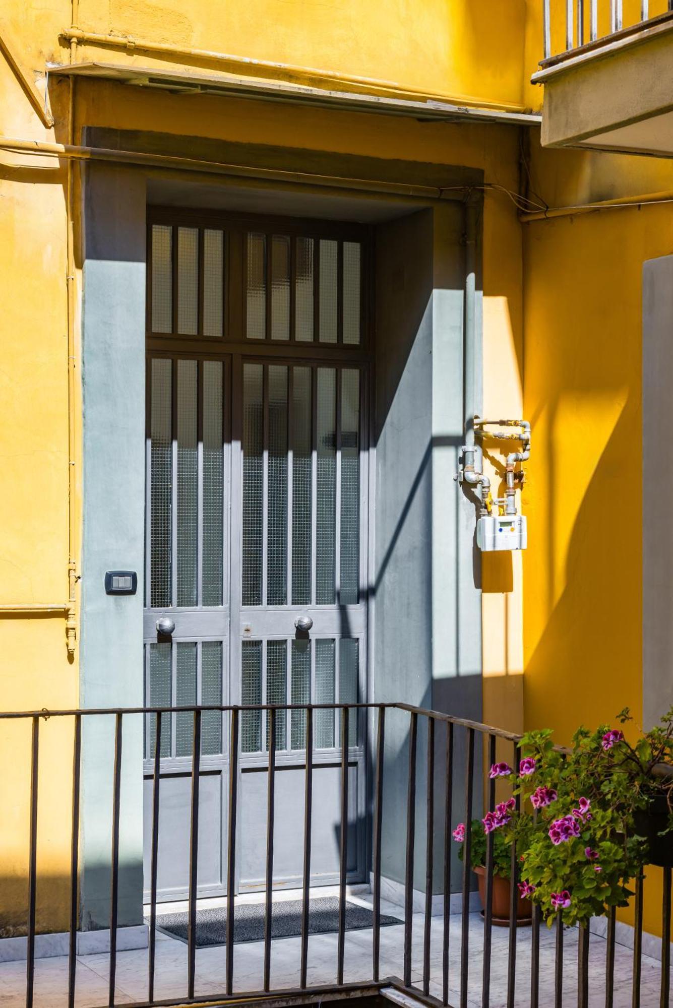 Palazzo Mormando - Modern Apartment Naples Exterior photo